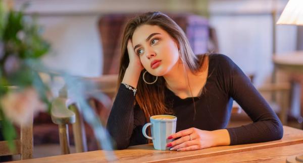 Гром среди ясного неба: почему пишут бывшие и что ответить?