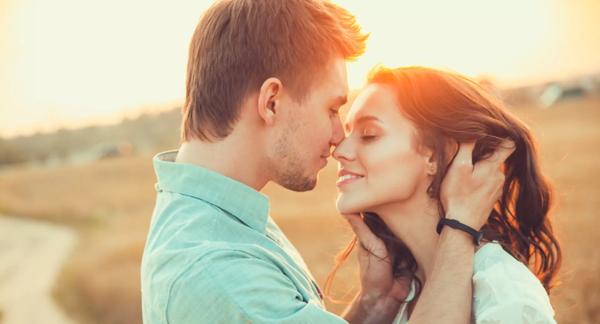 От влюбленности до настоящей любви: 7 стадий отношений между парнем и девушкой